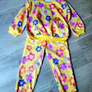 Nwts garanimals sweat suit set sz. 3T